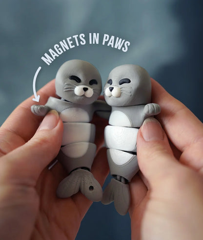 Flexi Seal | Matching Keychains That Hold Hands